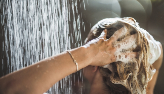 Quels sont les bienfaits du shampooing au lait d’ânesse ?